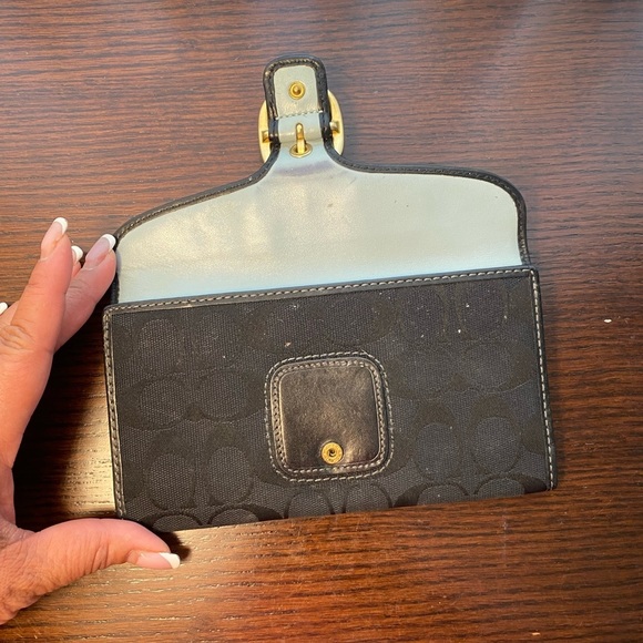 Coach Bleecker Wallet - Picture 2 of 7